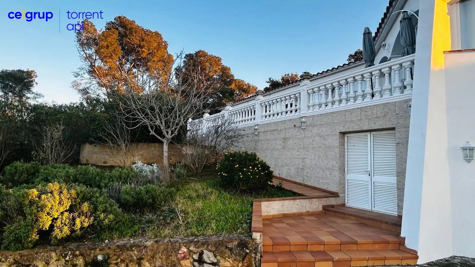 Garden of Houses for sale in Pals  with Air Conditioner, Heating and Terrace