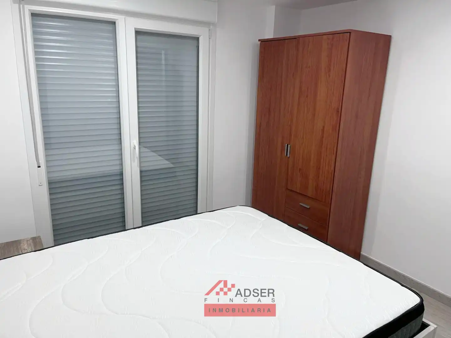 Schlafzimmer von Wohnung zum Verkauf in  Logroño mit Heizung, Parkett und Terrasse