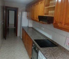 Cuina de Pis de lloguer en Segorbe amb Aire condicionat, Terrassa i Balcó