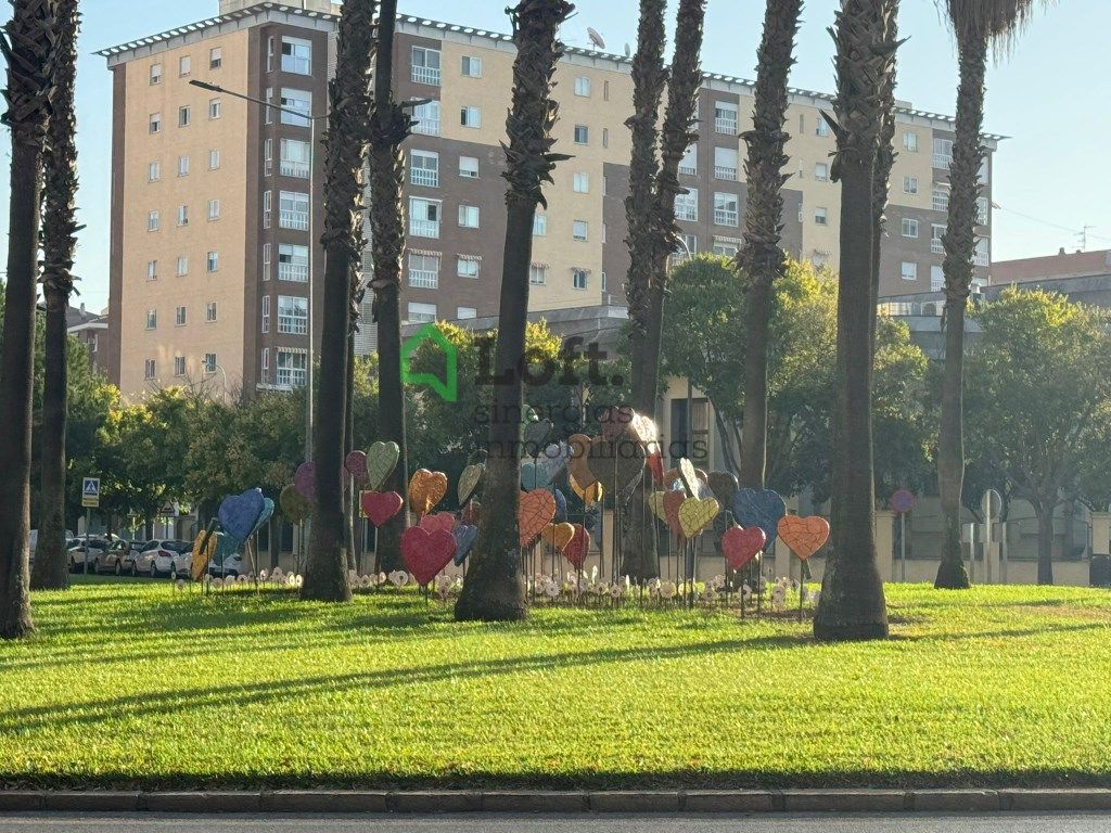 Vista exterior de Àtic en venda en Badajoz Capital amb Aire condicionat