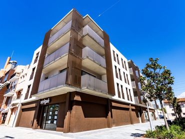 Gewerbefläche zum Verkauf in Plaça de la Vila 4