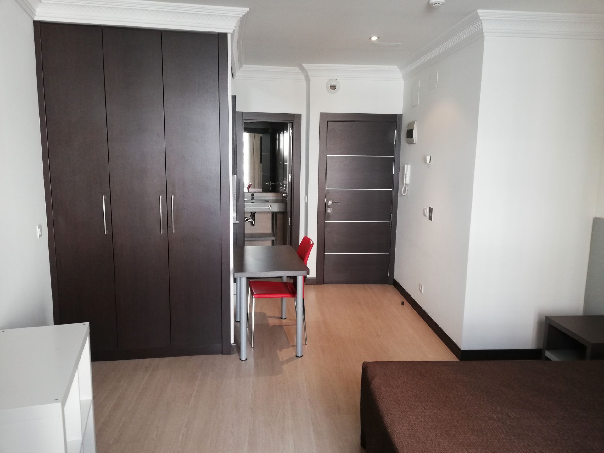 Estudi de lloguer en Burgos Capital amb Calefacció, Parquet i Moblat