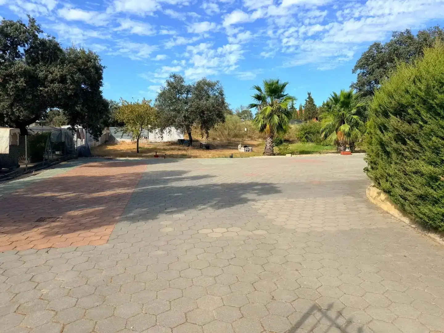 Aparcament de Casa o xalet en venda en Castilblanco de los Arroyos amb Aire condicionat i Piscina