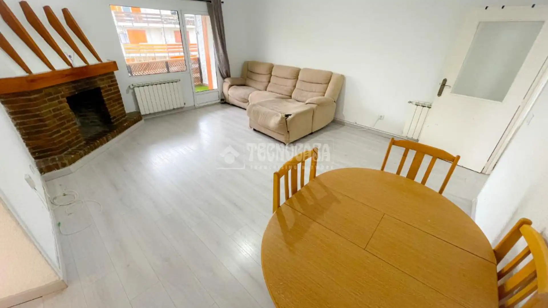 Living room of Flat for sale in Guadarrama  with Heating, Terrace and Community pool