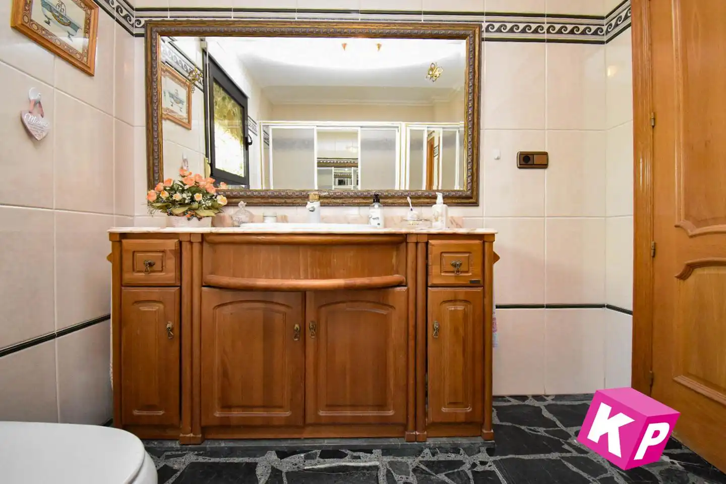 Bany de Casa o xalet en venda en Elche / Elx amb Jardí privat, Terrassa i Traster