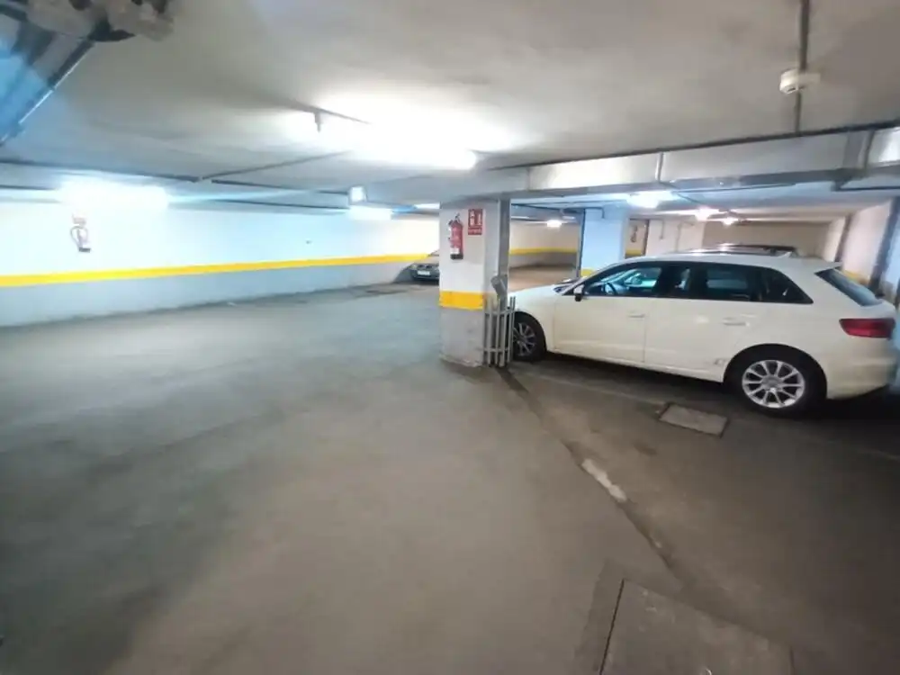Parking de Garaje en venta en Madrid