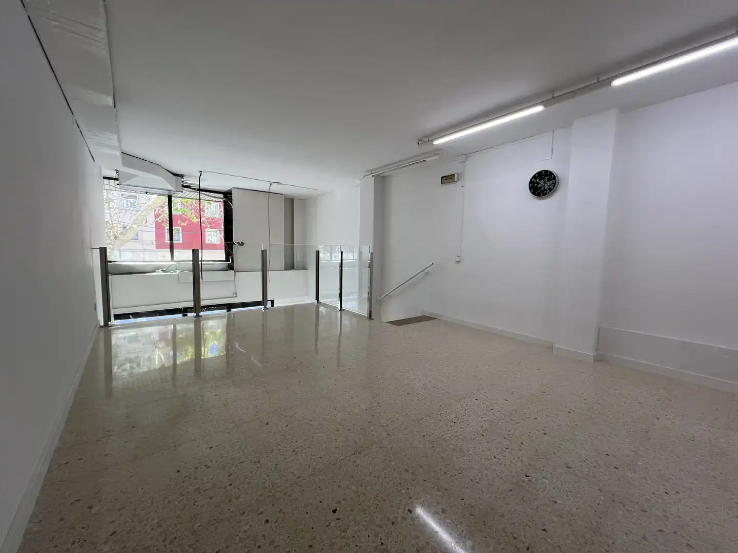 Geschaftsraum zur Miete in Carrer de Joan Güell, 111, Barri de les Corts