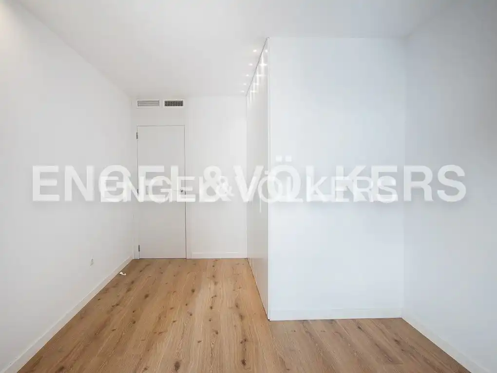 Flat for sale in Parque Ribalta - Plaza de Toros