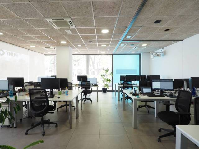 Local comercial en Venta en Marie Curie en Can Bassa