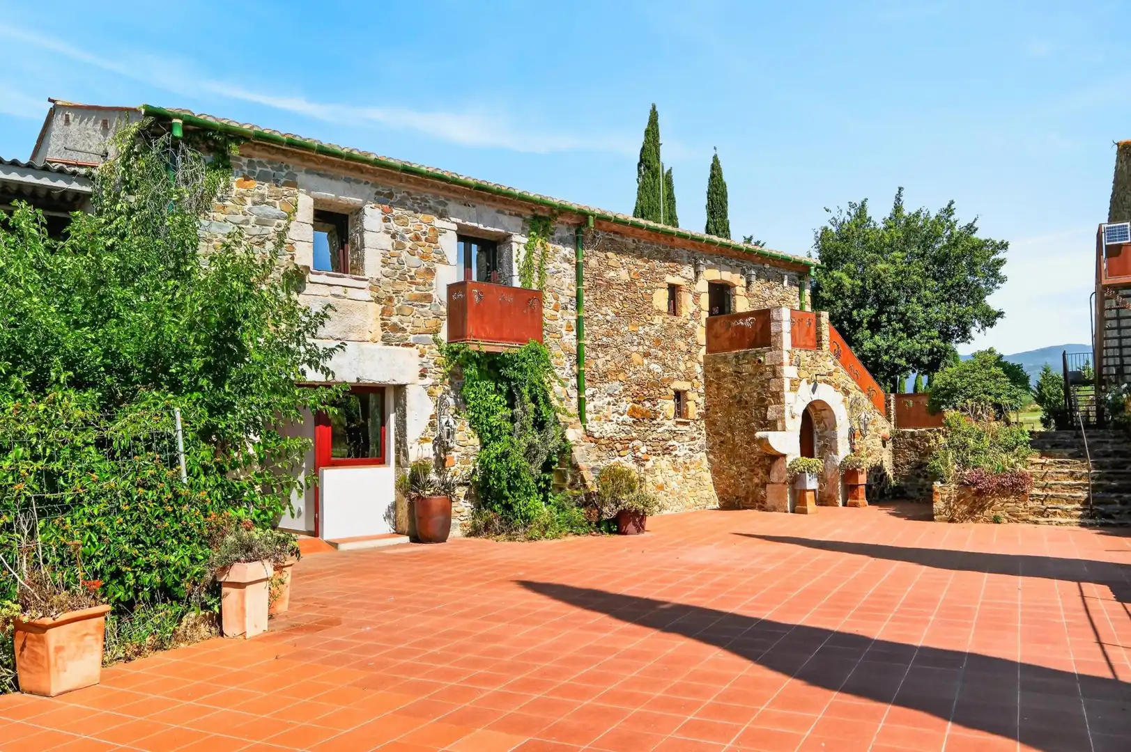 Vista exterior de Casa o chalet en venta en Mollet de Peralada con Jardín privado, Terraza y Piscina