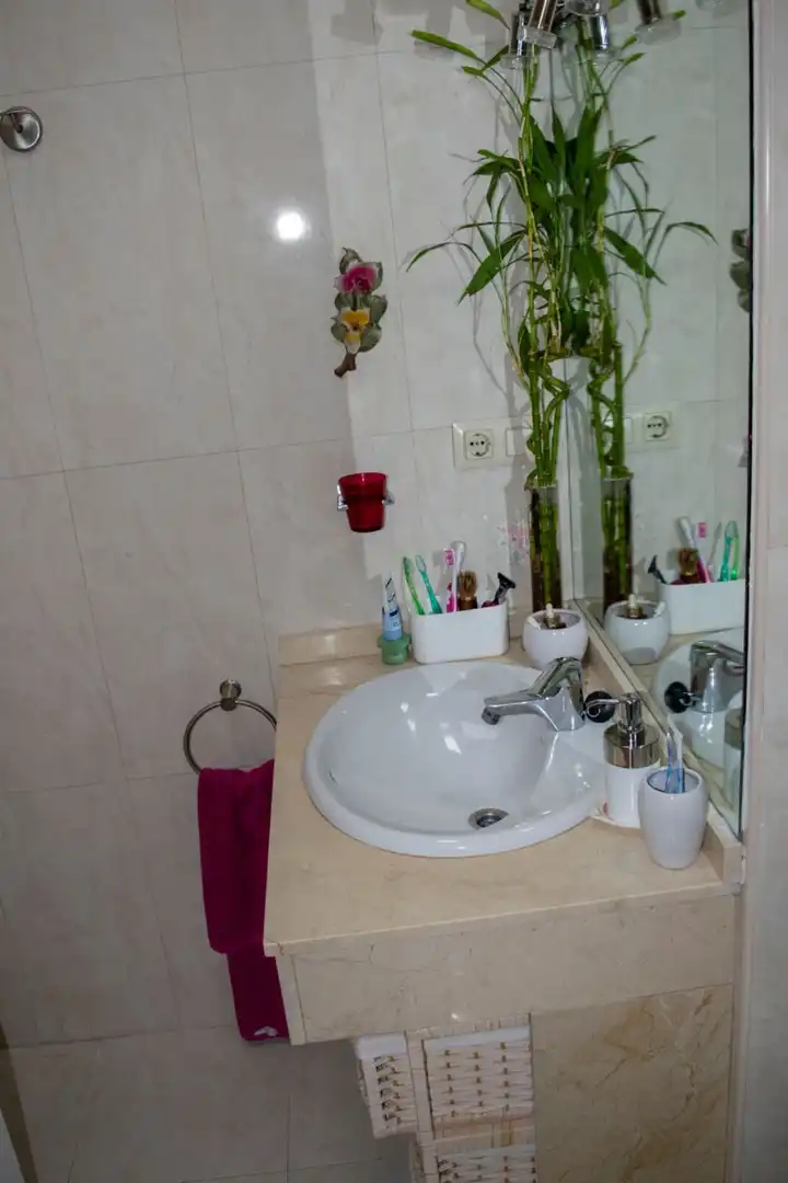 Baño de Dúplex en venta en Marbella con Aire acondicionado, Terraza y Trastero