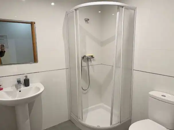 Badezimmer von Büro zur Miete in Vila-real mit Klimaanlage
