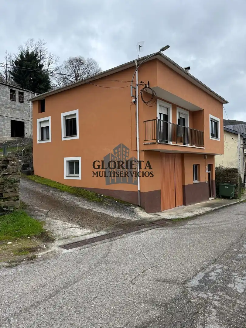 Außenansicht von Haus oder Chalet zum Verkauf in Trabadelo mit Heizung, Abstellraum und Möbliert