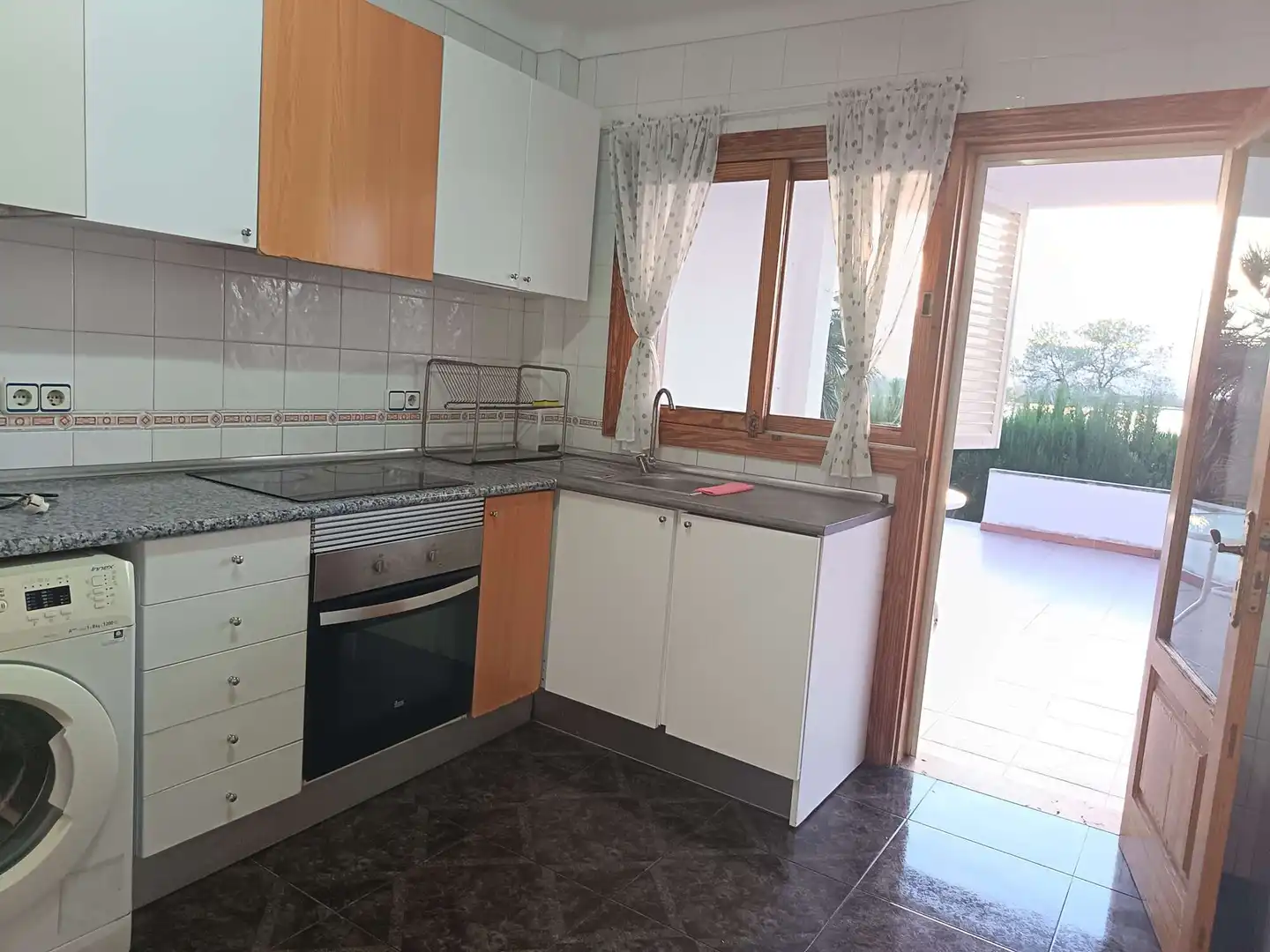 Küche von Erdgeschoss zur Miete in Alcúdia mit Terrasse, Möbliert und Balkon