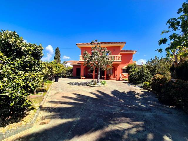 Casa-chalet en Venta en Los Pinos