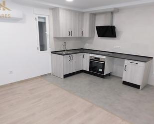 Kitchen of Single-family semi-detached for sale in Almorox  with Air Conditioner, Heating and Oven