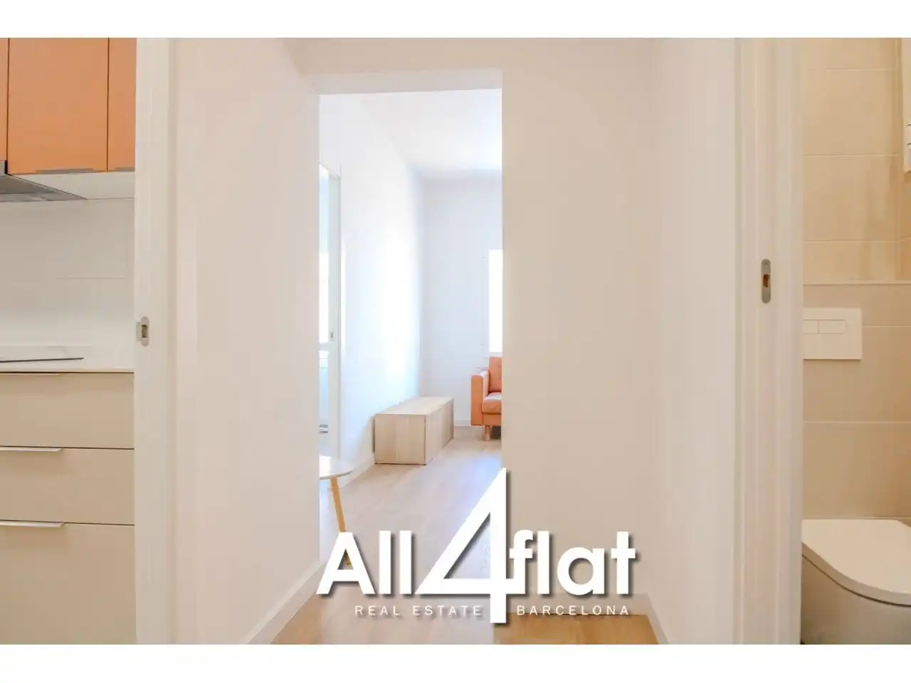 Flat for rent in Barcelona  with Air Conditioner and Alarm
