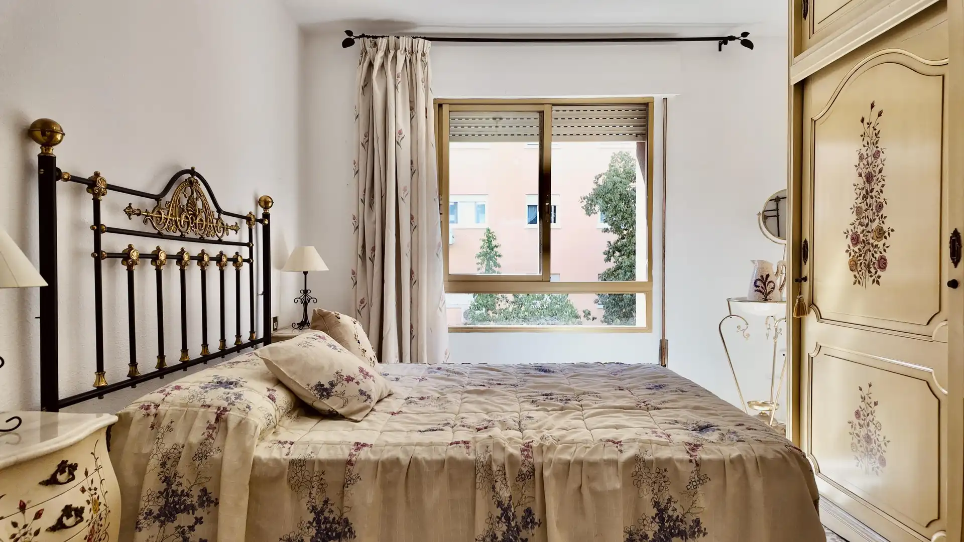 Bedroom of Apartments for sale in Málaga  with Air Conditioner