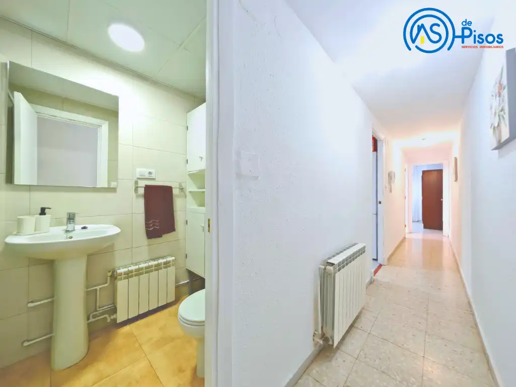 Flat for rent in Calle de Felisa Galé, 2, La Jota