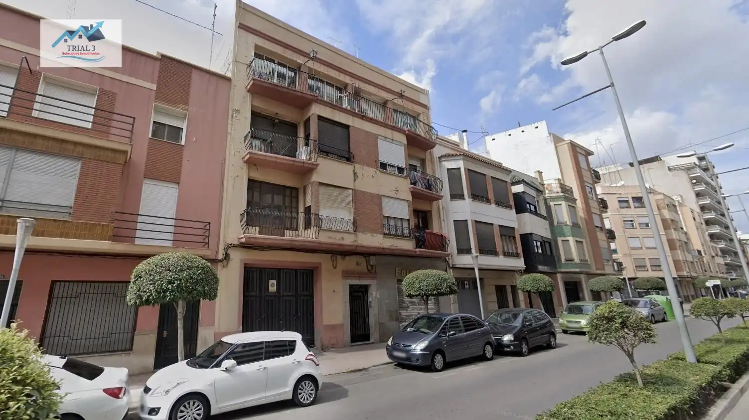 Pis amb terrassa en venda a Avenida CEDRE