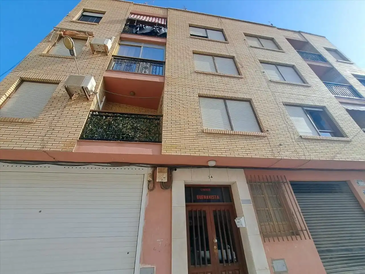 Vista exterior de Apartamento en venta en Adra