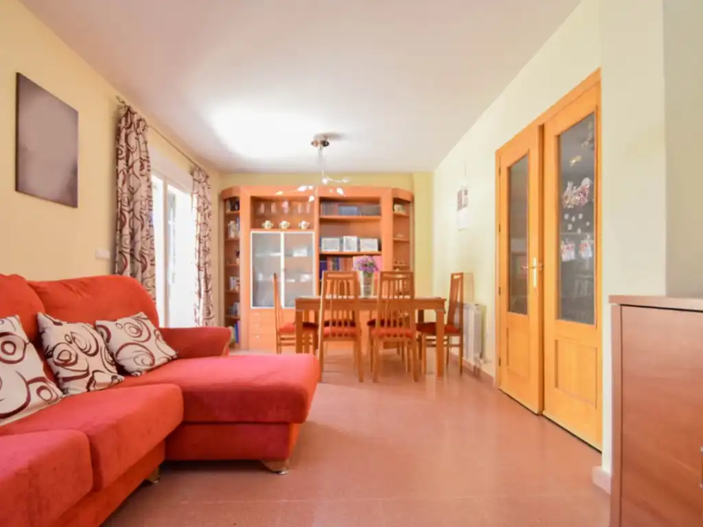 Sala d'estar de Casa adosada en venda en Alhendín amb Terrassa