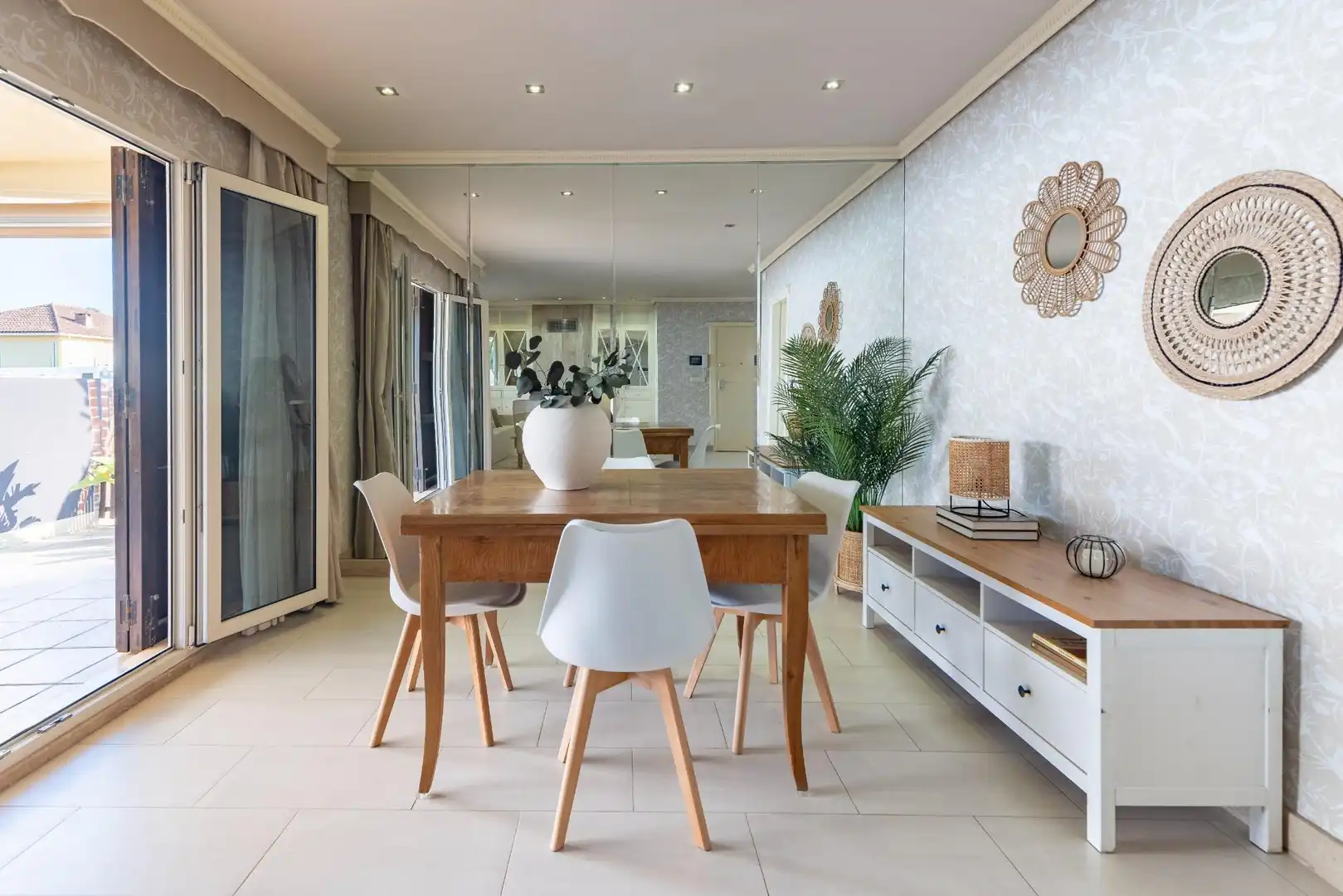 Comedor de Casa o chalet en venta en Chilches / Xilxes con Aire acondicionado, Jardín privado y Terraza