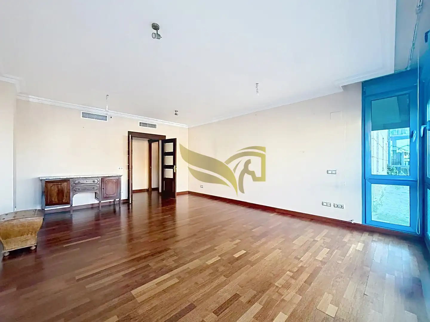 Wohnzimmer von Wohnung zum Verkauf in Sevilla mit Klimaanlage und Heizung