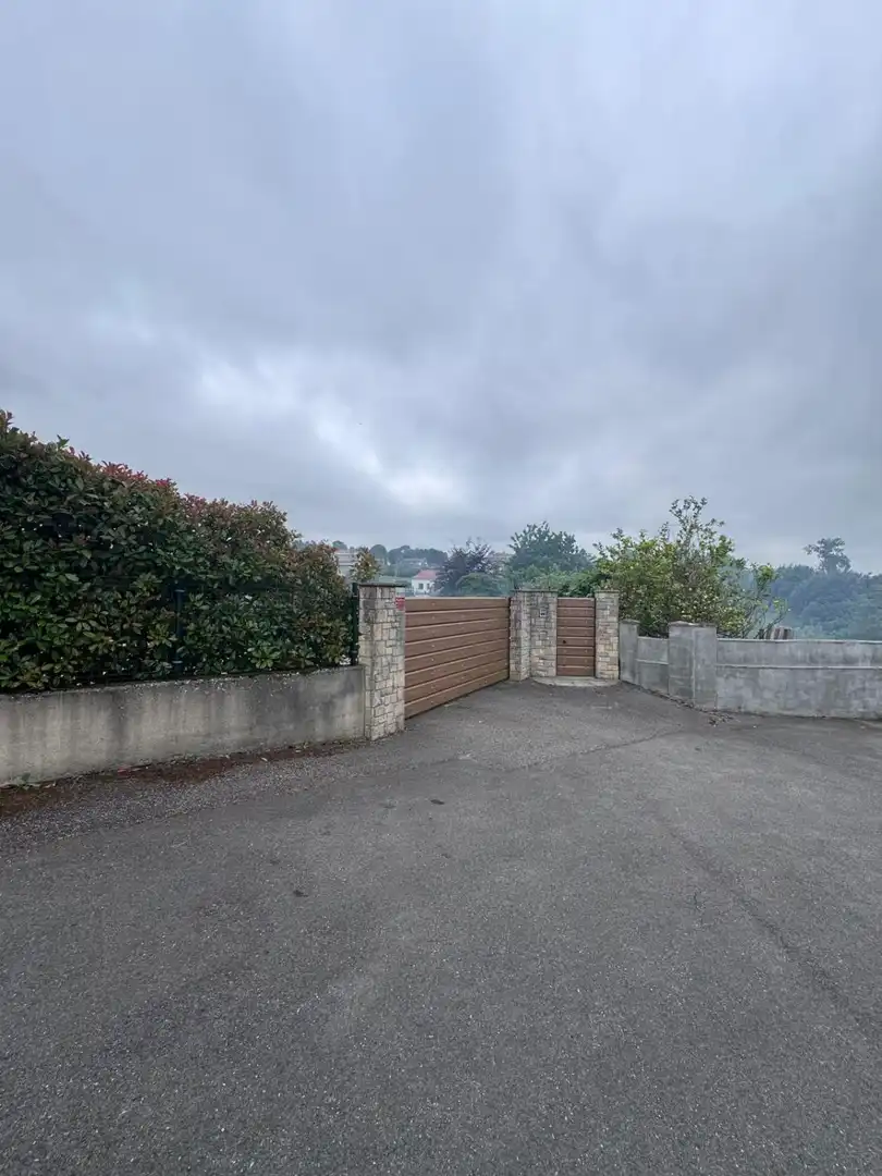 Vista exterior de Casa o chalet en venta en Gijón  con Calefacción, Terraza y Trastero