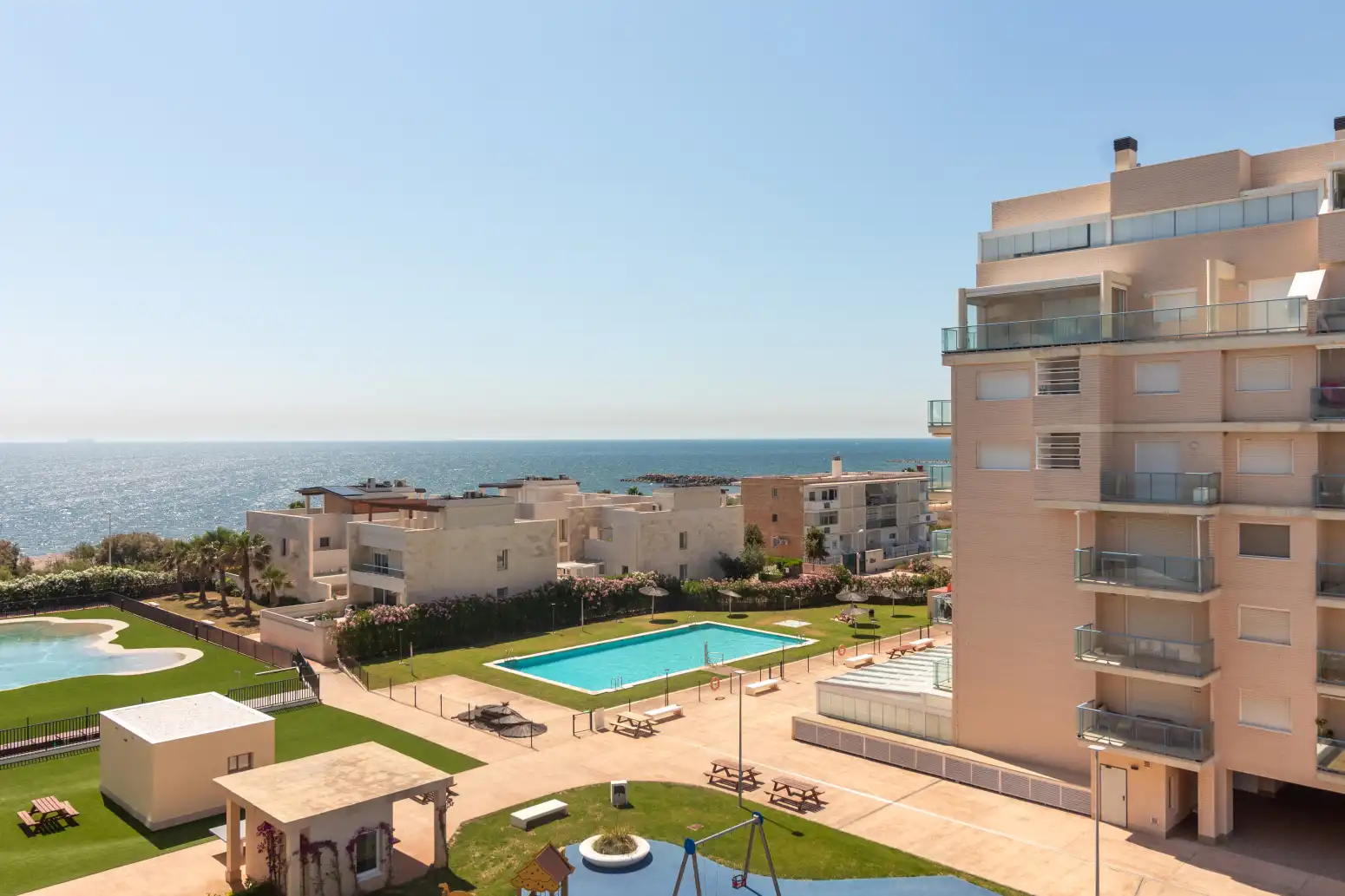 Swimming pool of Flat for rent in El Puig de Santa Maria  with Air Conditioner, Heating and Private garden