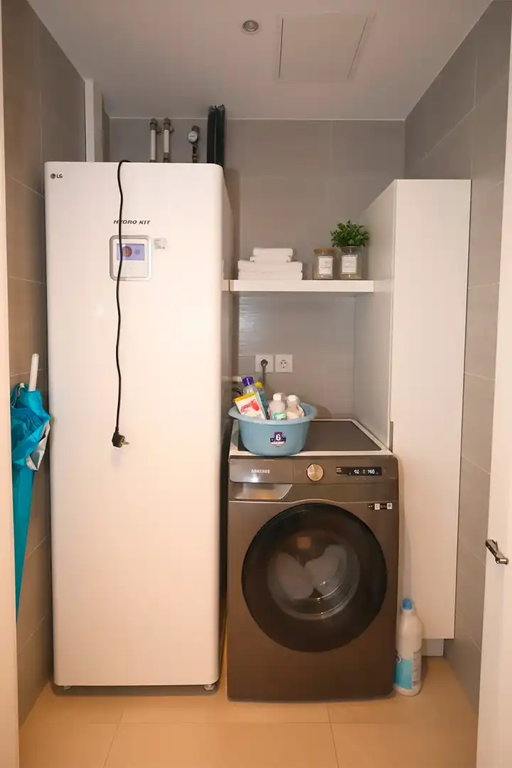 Bany de Àtic en venda en L'Hospitalet de Llobregat amb Calefacció, Terrassa i Traster