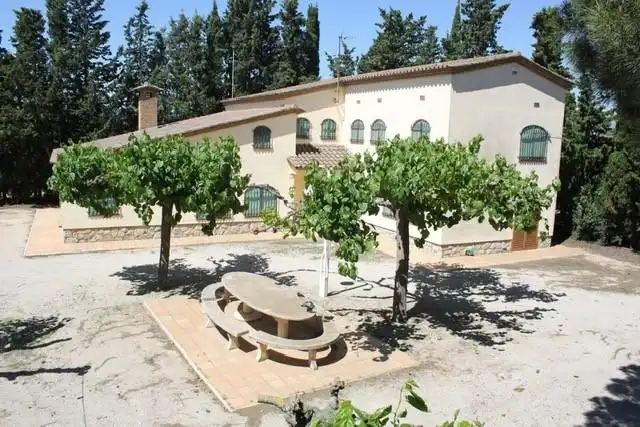 Vista exterior de Finca rústica en venda en Riudoms amb Calefacció, Jardí privat i Piscina