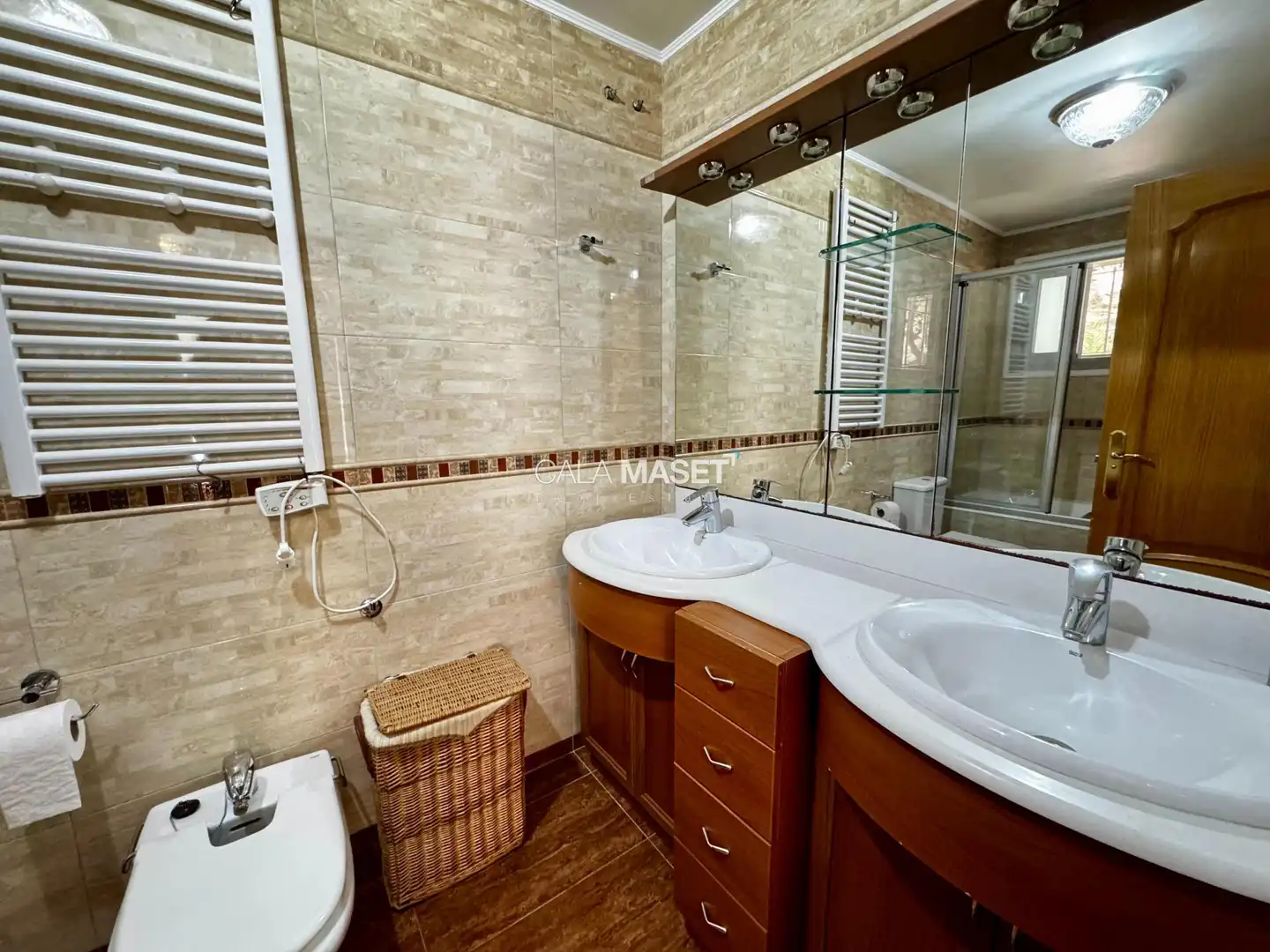 Badezimmer von Haus oder Chalet zum Verkauf in Calonge i Sant Antoni mit Heizung, Privatgarten und Terrasse
