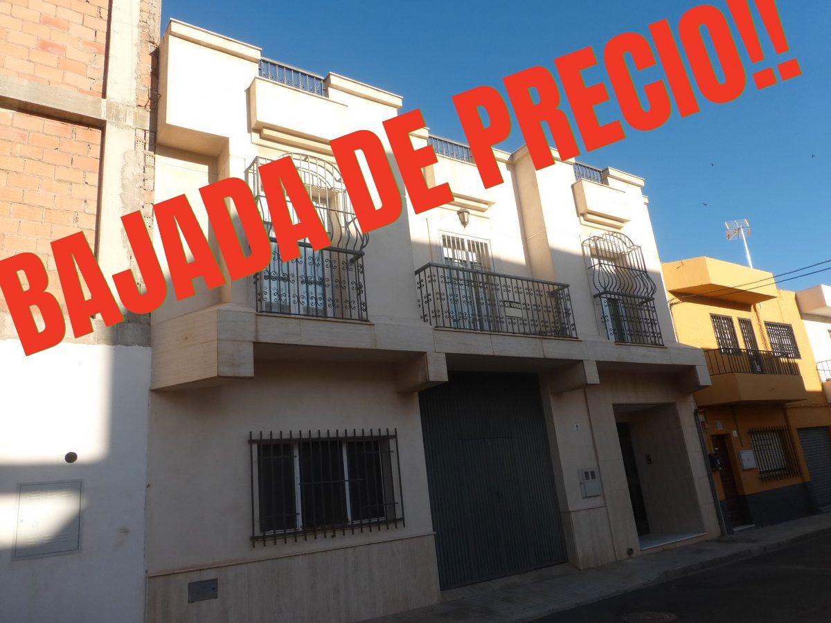Exterior view of Single-family semi-detached for sale in El Ejido  with Private garden, Terrace and Balcony