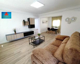 Sala d'estar de Pis de lloguer en Ávila Capital amb Calefacció i Terrassa