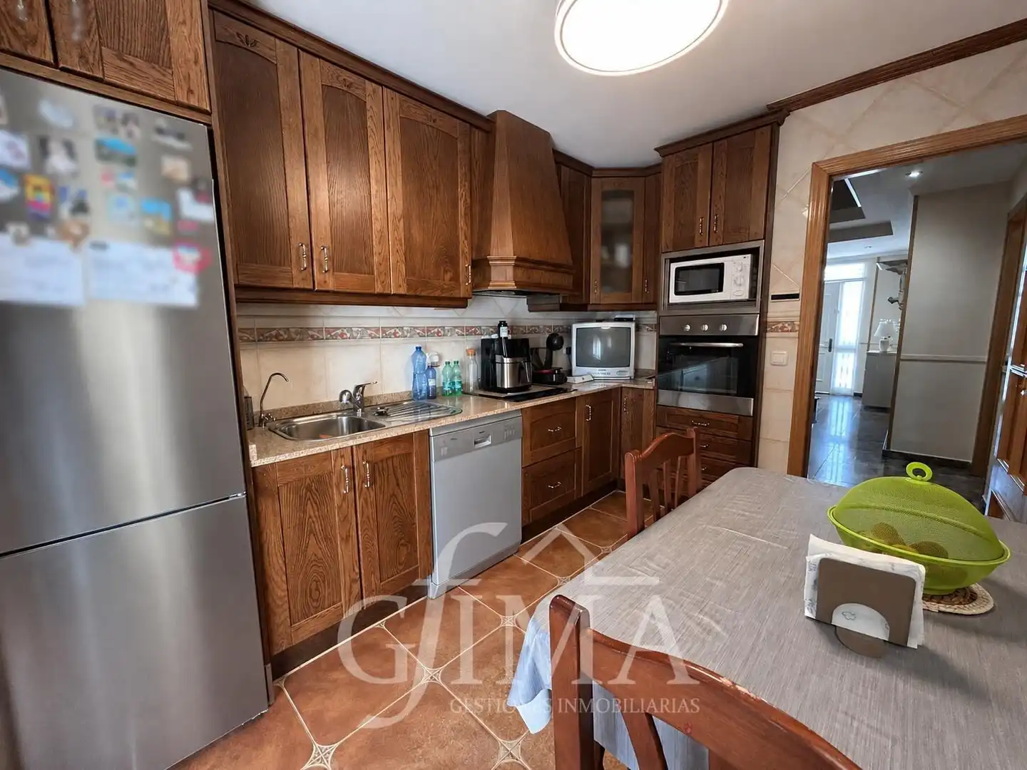 Cocina de Casa adosada en venta en Tomelloso con Calefacción, Trastero y Amueblado