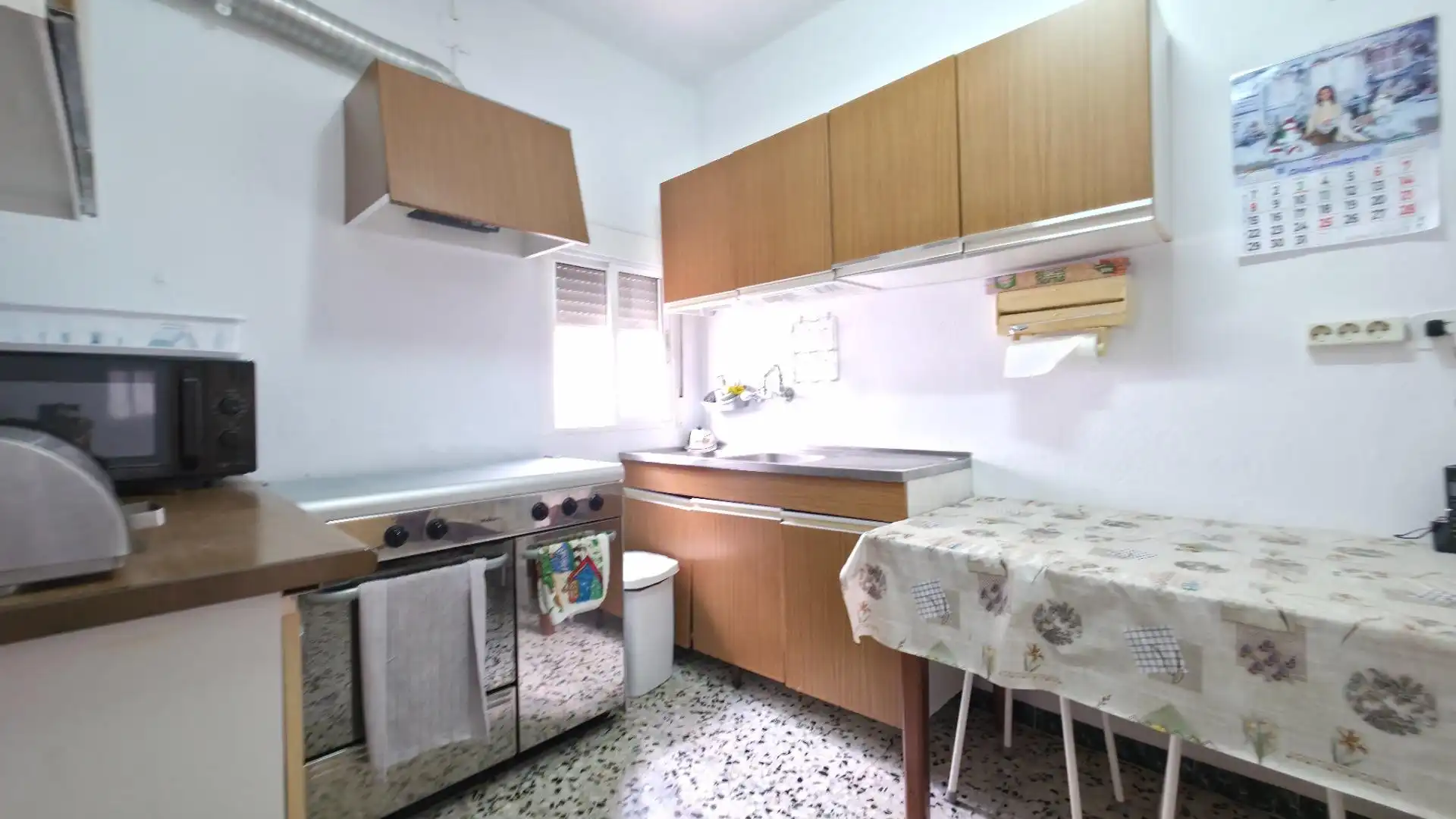 Kitchen of Houses for sale in Arcos de la Frontera  with Private garden and Storage room