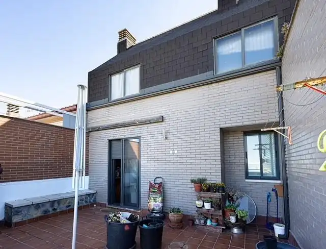 Vista exterior de Ático en venta en Zamora Capital  con Trastero