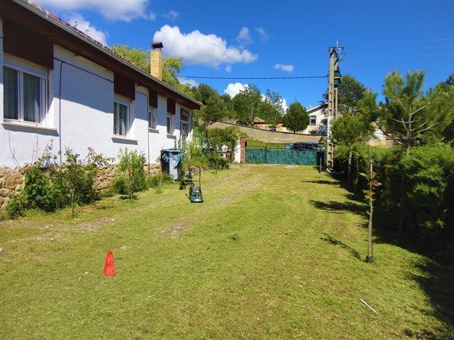 Vista exterior de Casa o xalet en venda en Santo Domingo de Silos amb Aire condicionat, Calefacció i Jardí privat