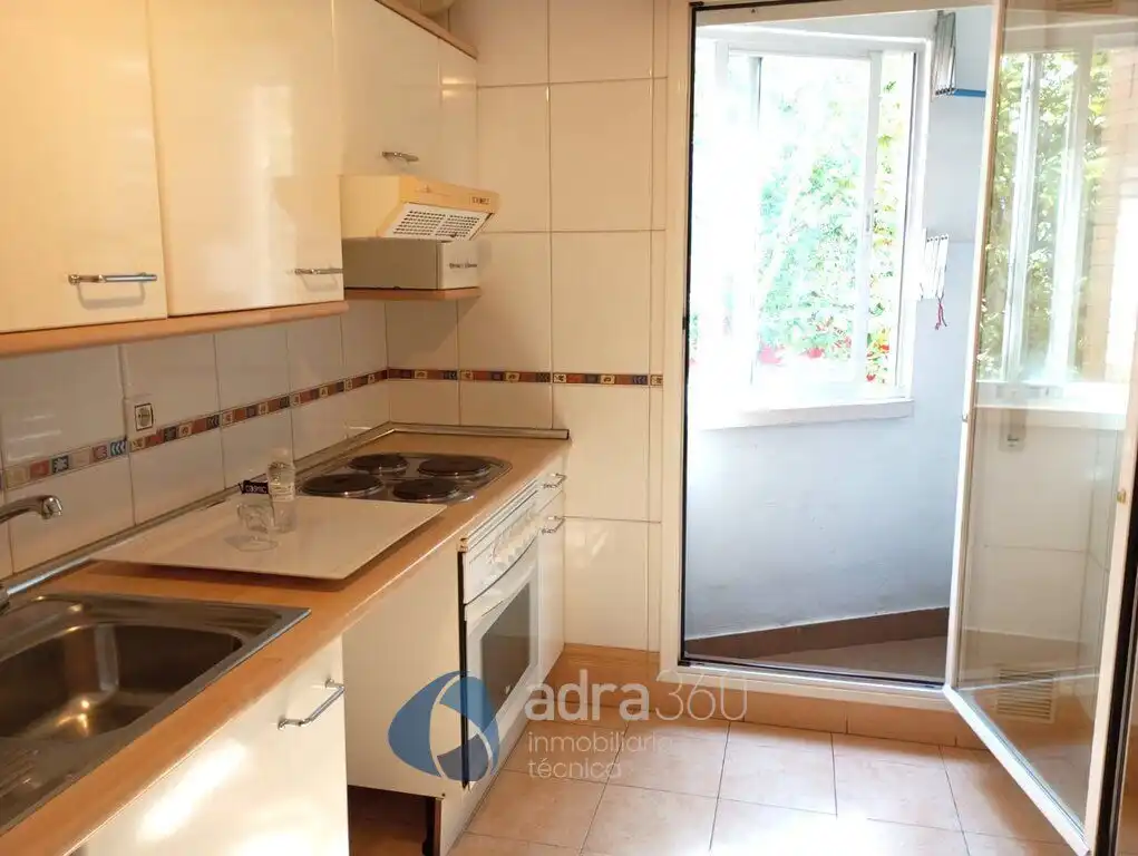 Kitchen of Flat for sale in  Logroño  with Heating and Storage room
