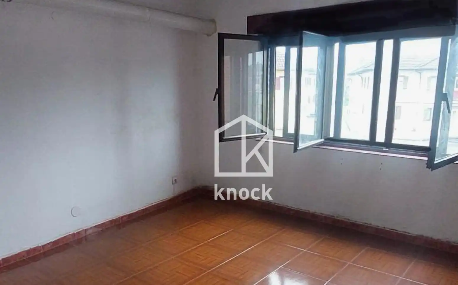 Habitación de Piso en venta en Avilés con Terraza y Amueblado