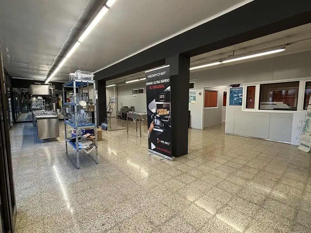 Business premises for sale in Olot, imagen 6