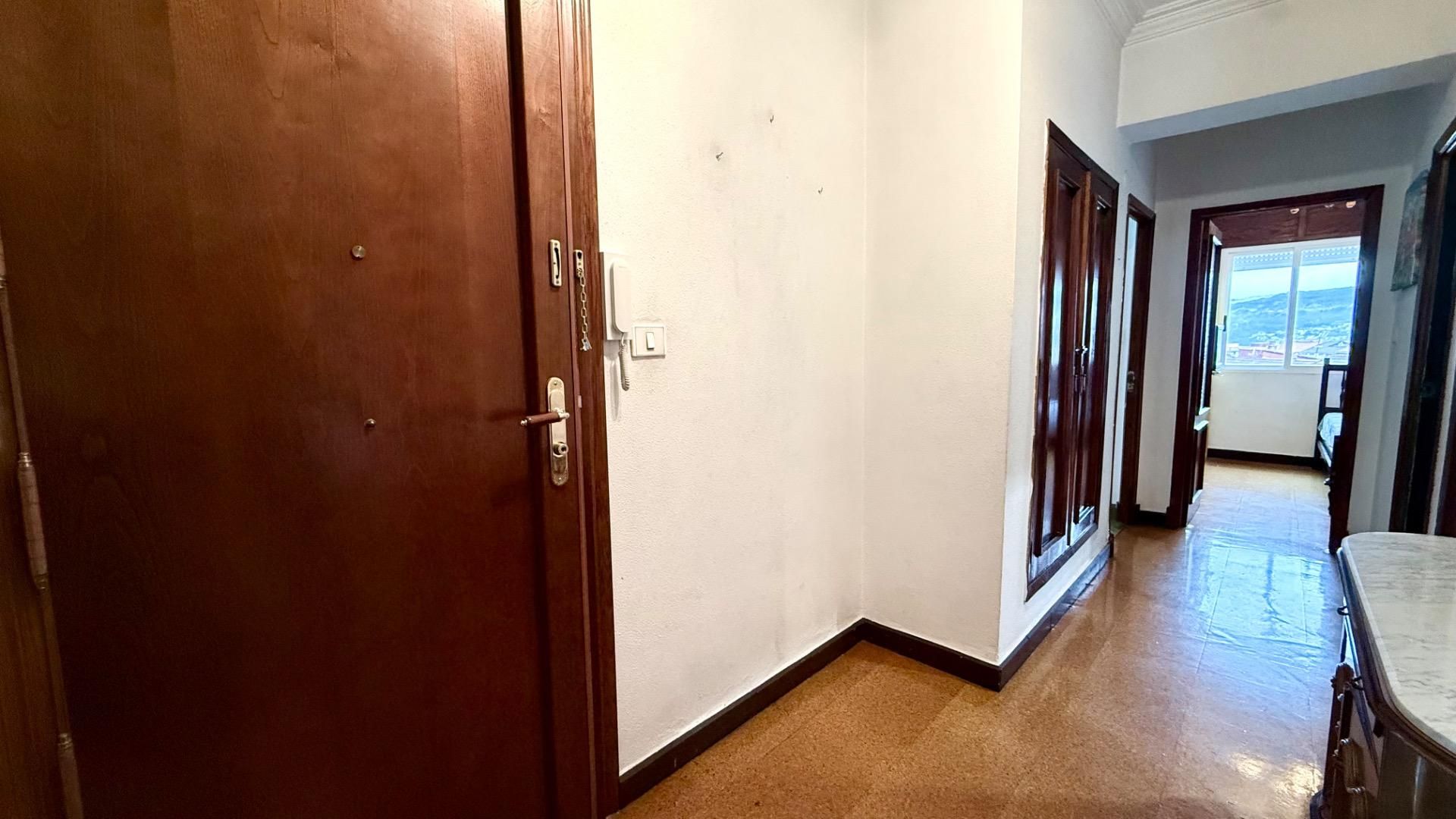 Piso en venta en Ourense Capital  con Calefacción