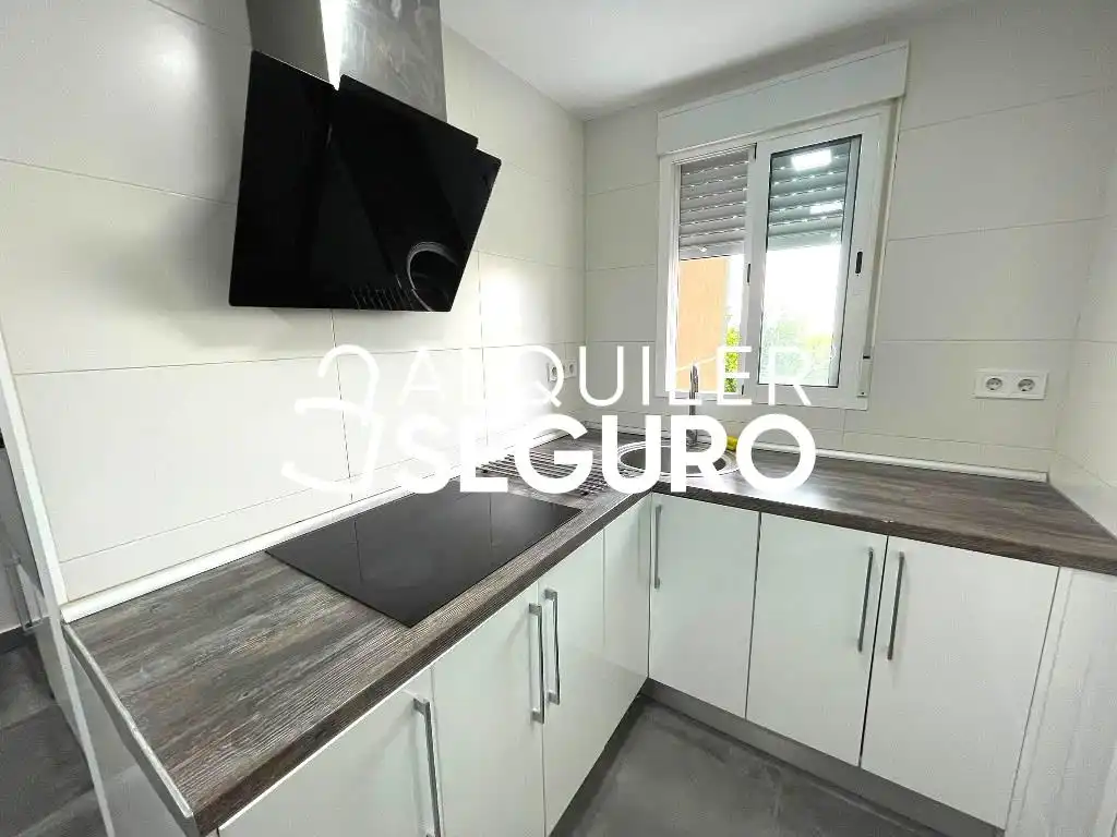 Küche von Wohnung zur Miete in Madrid mit Klimaanlage und Heizung