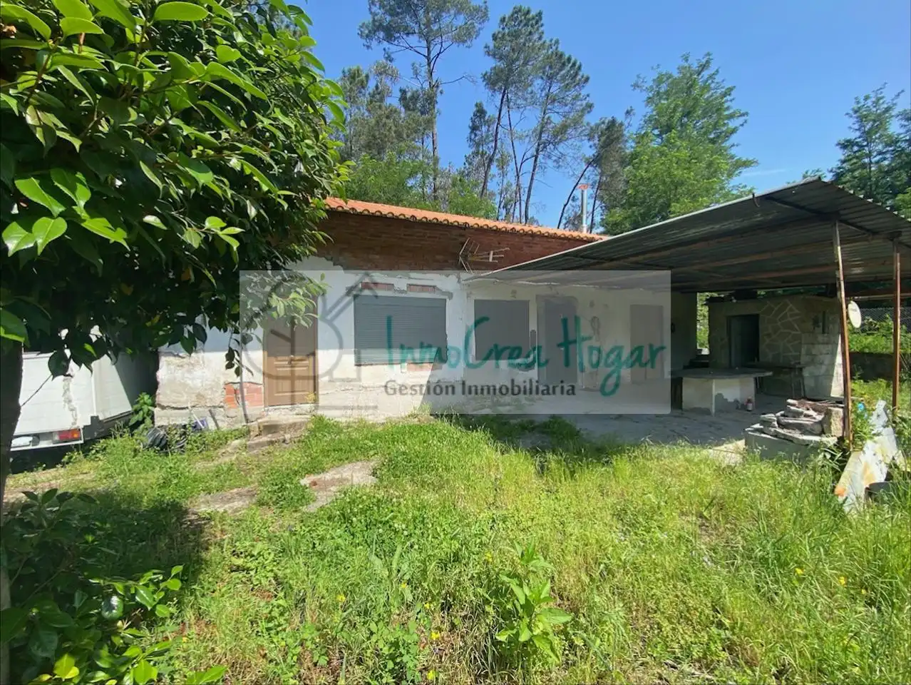 Casa con jardín en venta en Ponteareas