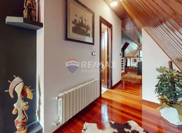 Casa o chalet en venta en Vigo  con Calefacción, Jardín privado y Trastero