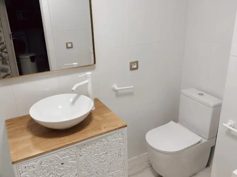 Bany de Pis en venda en Benicasim / Benicàssim amb Aire condicionat, Terrassa i Piscina