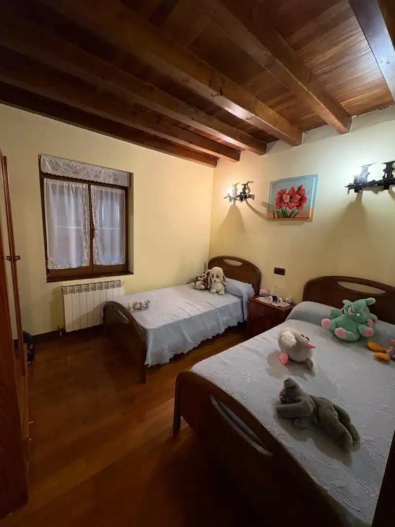 Habitación de Casa o chalet en venta en Valle de Mena con Jardín privado, Terraza y Balcón