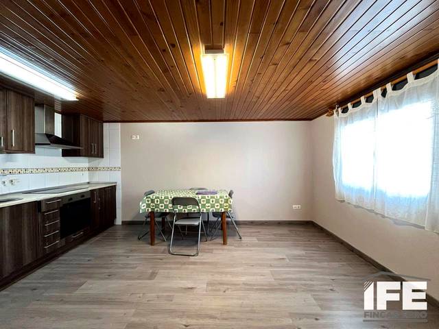 Casa-chalet en Venta en Remolinos