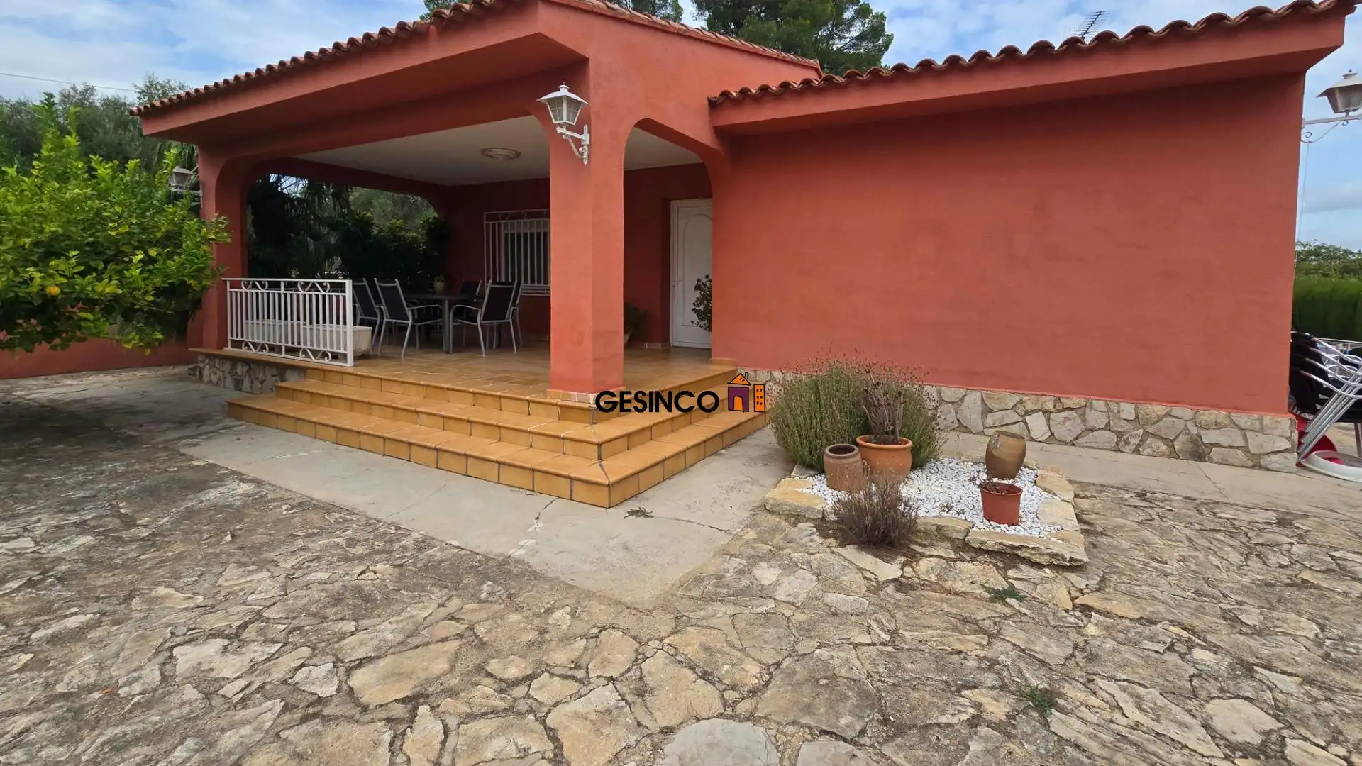 Garden of Houses for sale in Ontinyent  with Air Conditioner, Private garden and Storage room